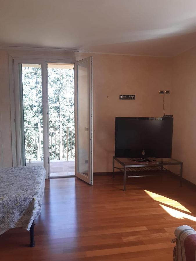 Parco Dei Gelsomini Bed & Breakfast Ascoli Piceno Exterior photo